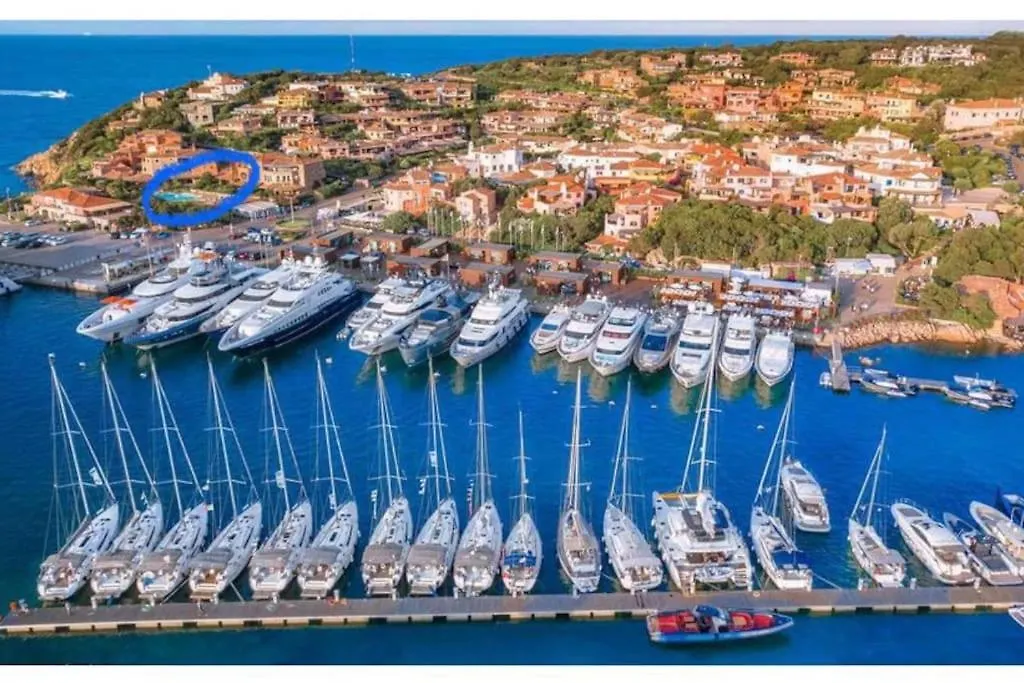 Villetta Sulla Promenade Du Port Porto Cervo Itálie